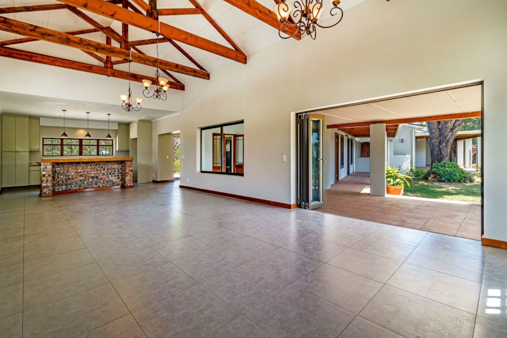 Security estate home to rent in High Riding Country Estate - SWL1727483