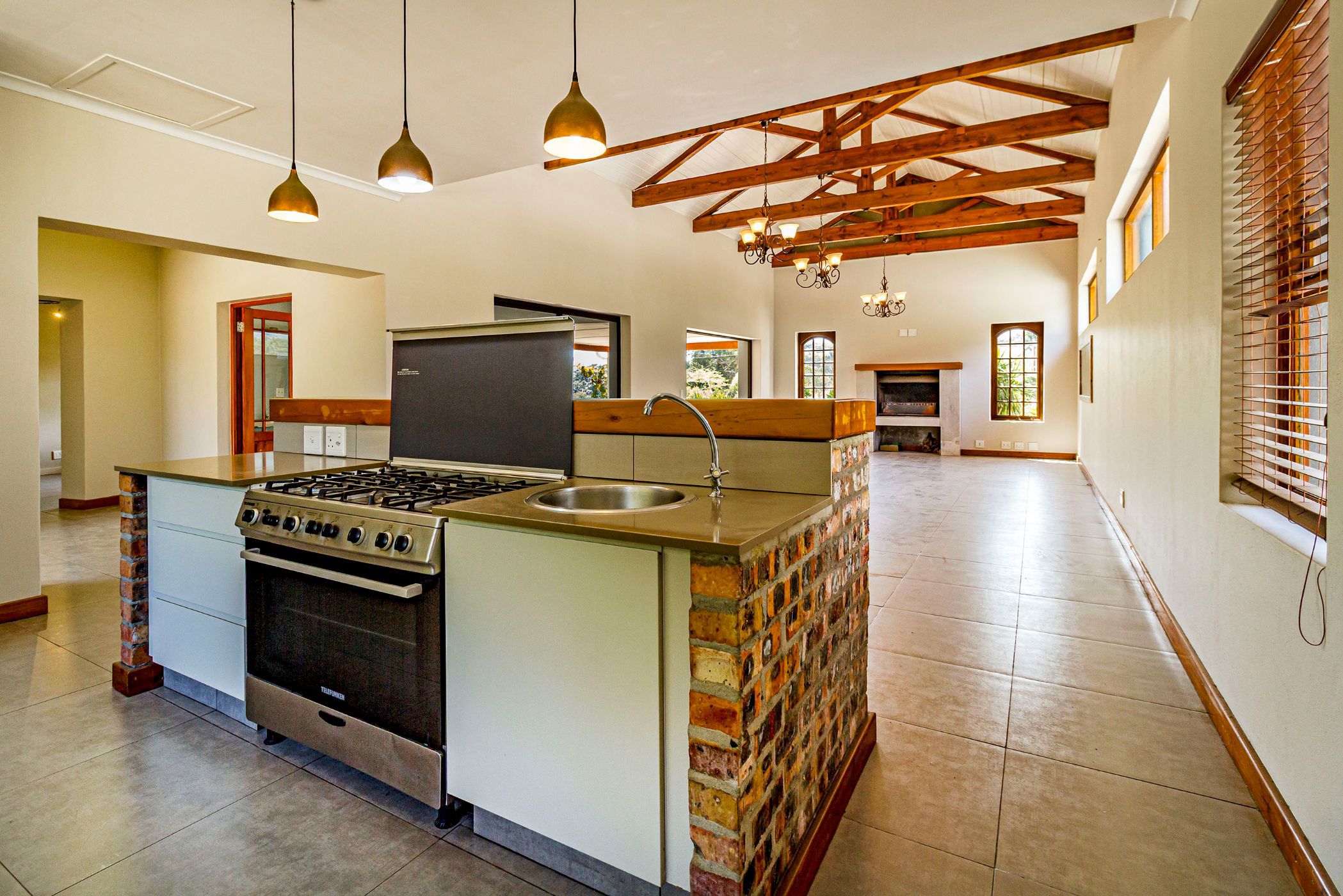 Security estate home to rent in High Riding Country Estate - SWL1727483