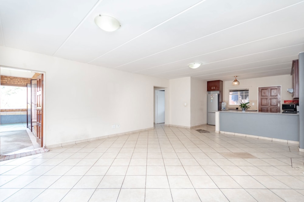 Apartment for sale in Sundowner - RAN1733822