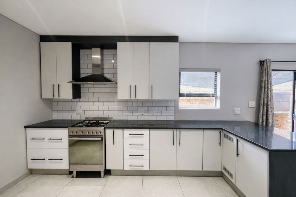 House for sale in New Redruth - 1GV1732120