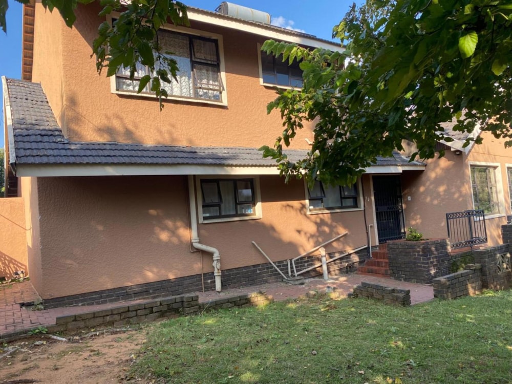 House to rent in Mondeor - 1GV1734789