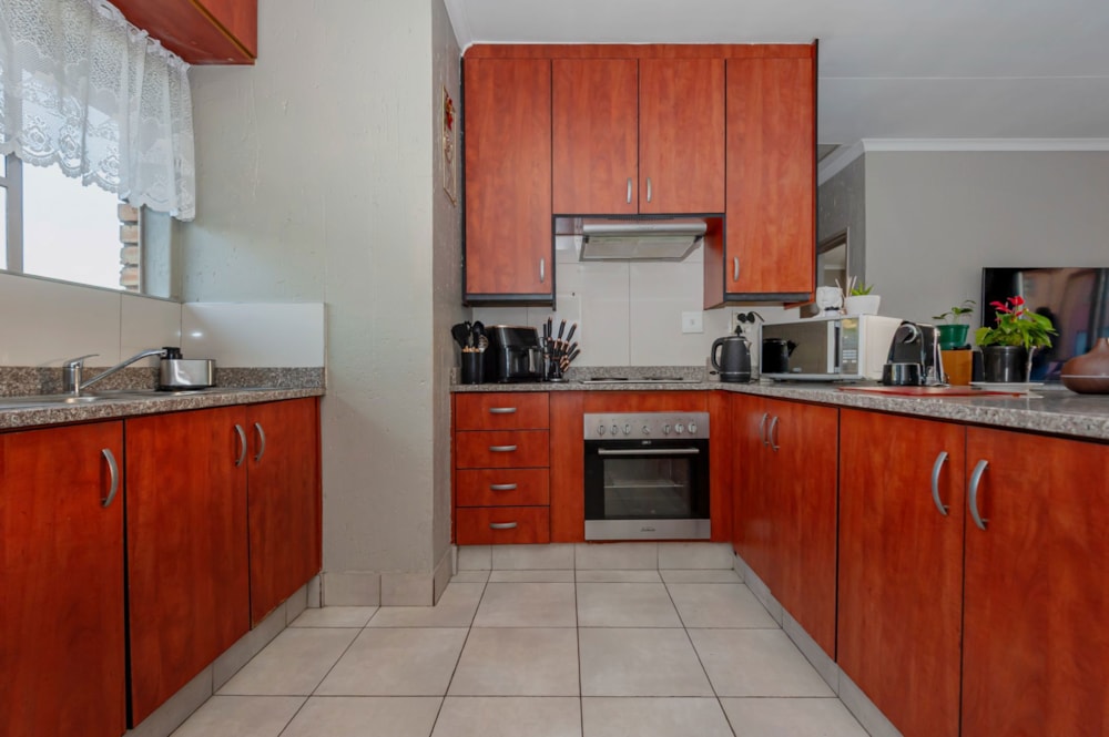 Apartment for sale in Brackendowns - 1GV1731636