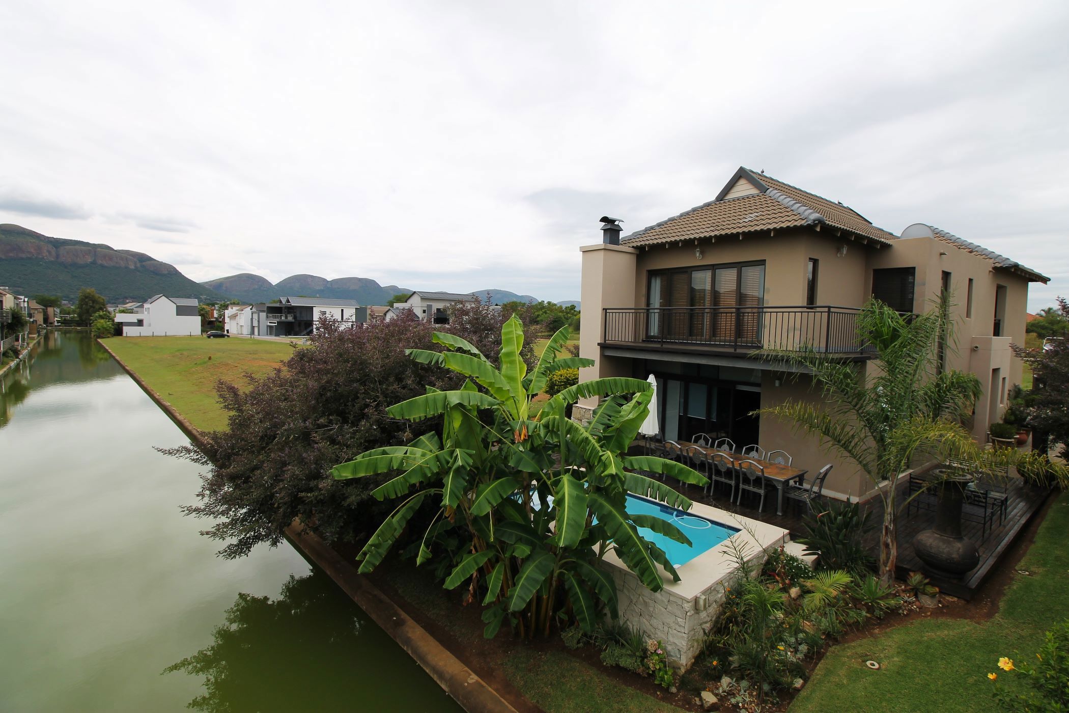 House for sale in The Islands Estate - 1HR1731464