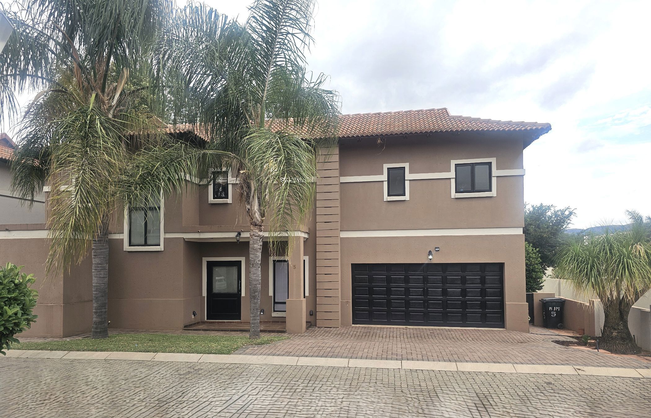 Security estate home for sale in Xanadu - 1HR1732823