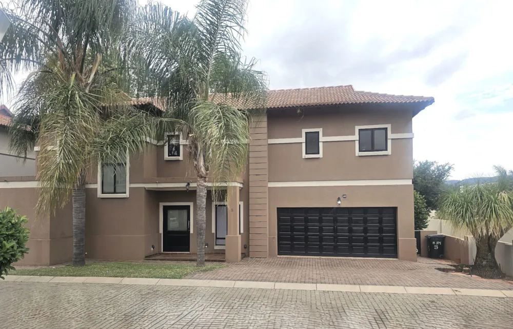 Security estate home sold in Xanadu - 1HR1732823 Security estate home sold in Xanadu - 1HR1732823