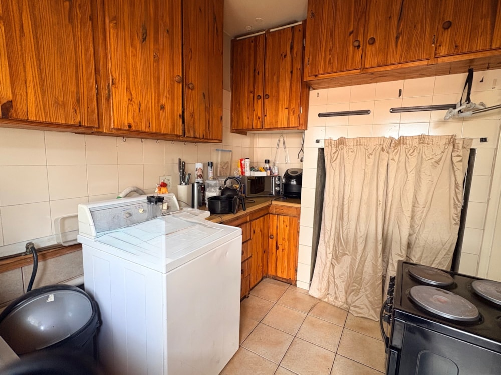 Apartment for sale in Rhodesfield - KTP1733405