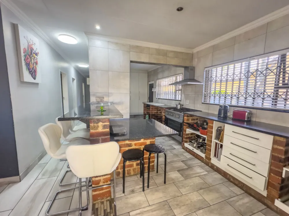 House for sale in Glen Marais - KTP1733121 House for sale in Glen Marais - KTP1733121