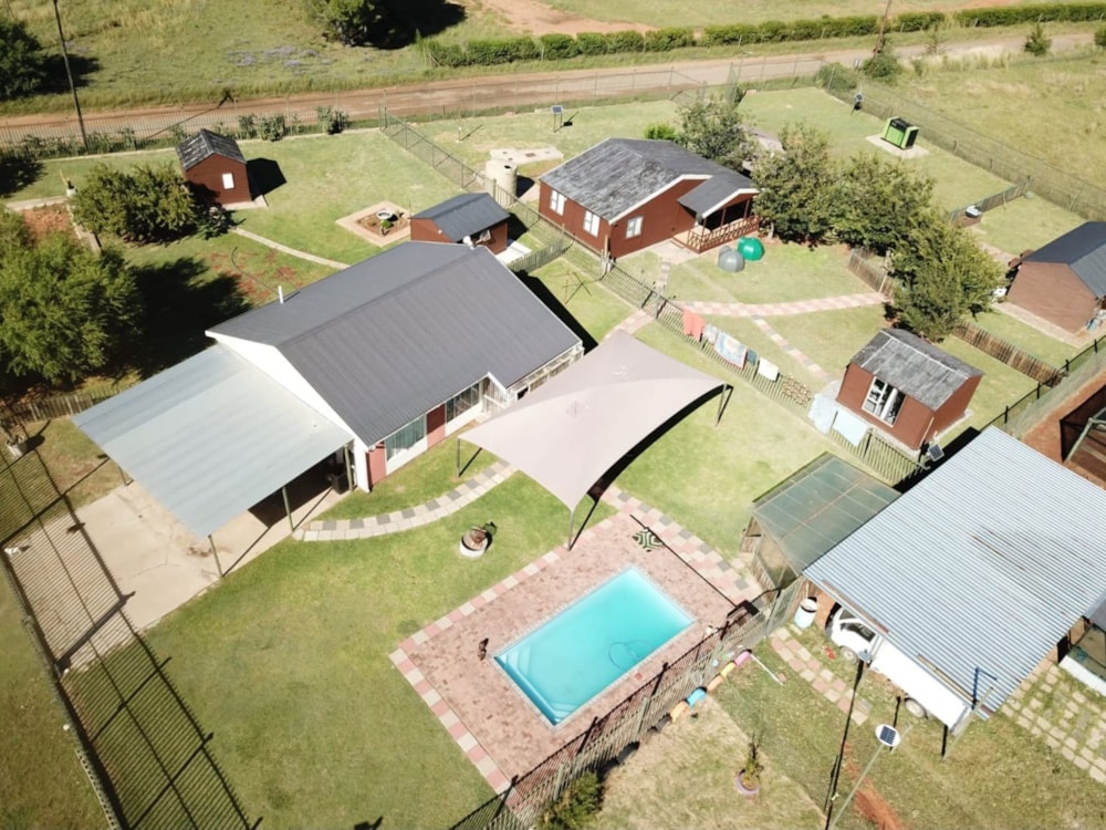 Smallholding for sale in Ferreira - 1BX1734333