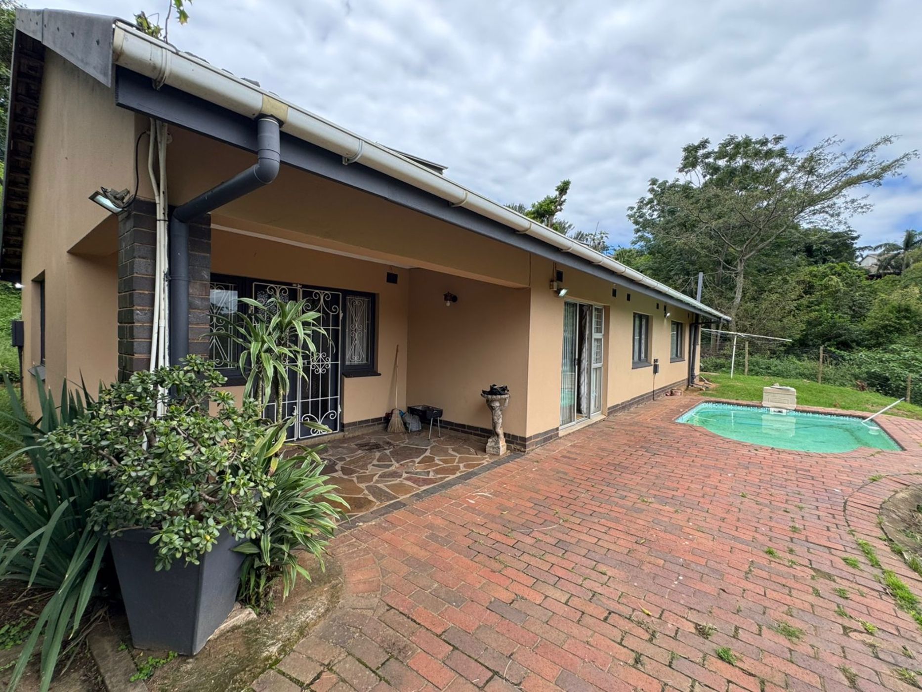 House for sale in Carrington Heights - 1DA1734915