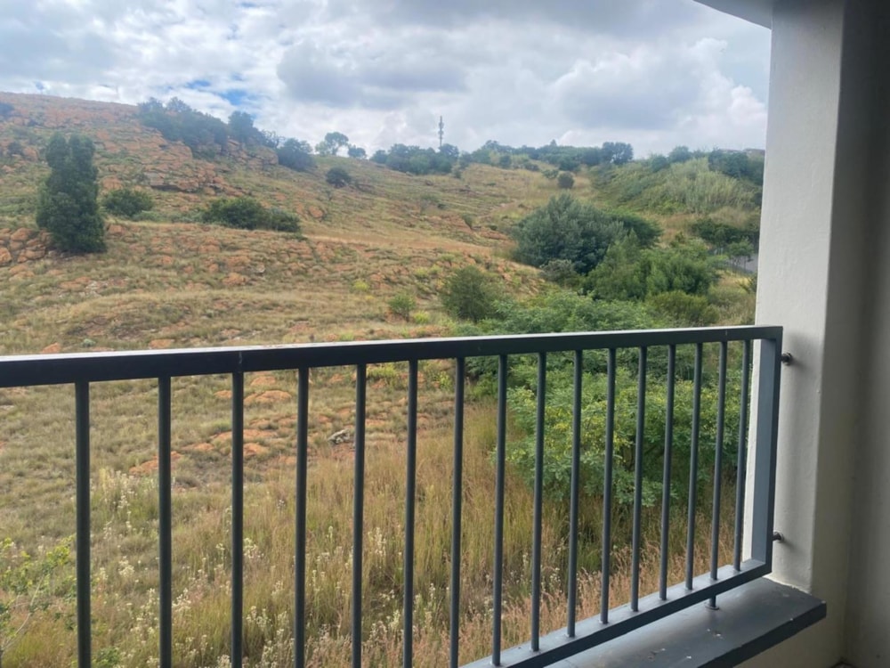 Apartment for sale in Oakdene, Johannesburg - 1GV1734899