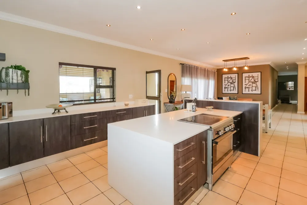 House for sale in Westlake, Hartbeespoort - 1HR1734513 House for sale in Westlake, Hartbeespoort - 1HR1734513