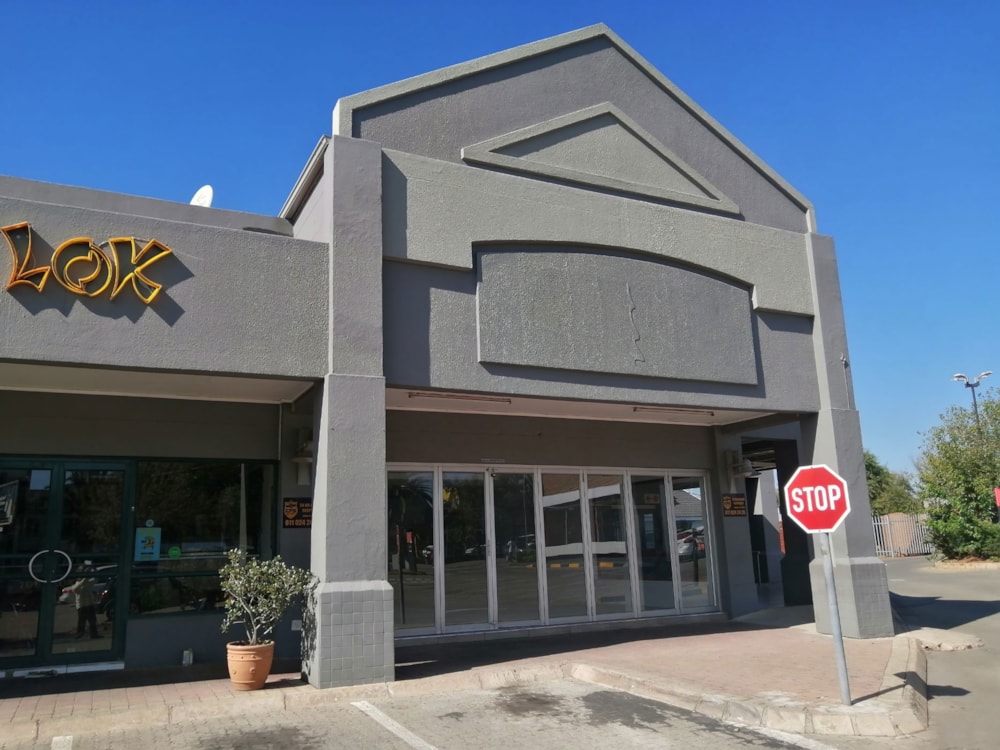 Commercial retail property to rent in New Redruth - 1GV1734731