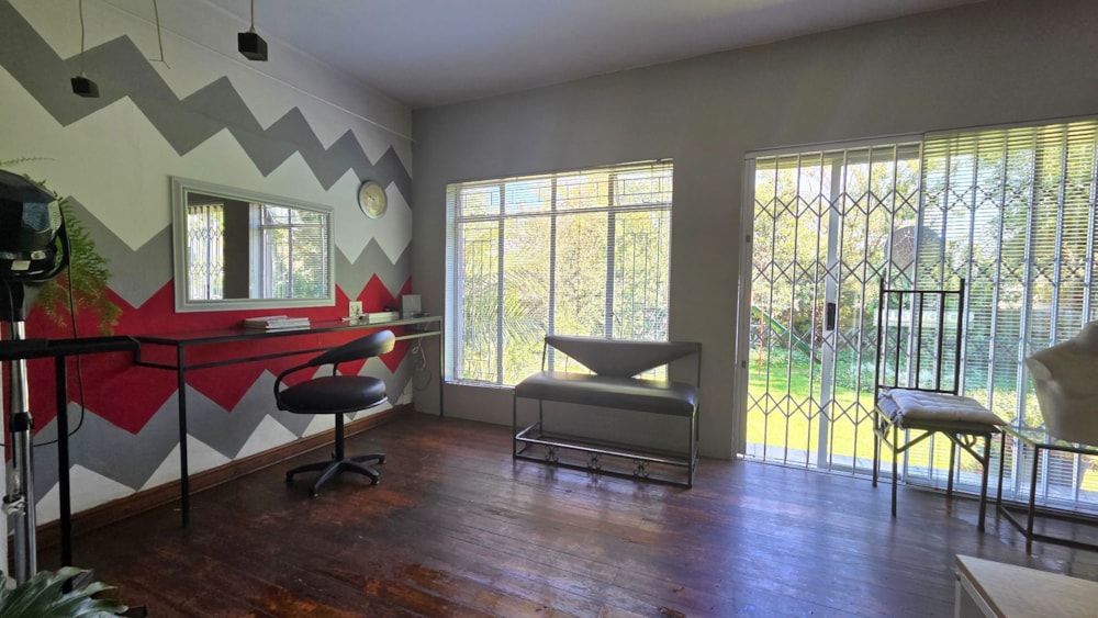 House for sale in Hospitaalheuwel - 1BTH1734283