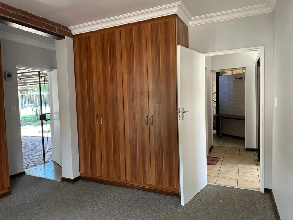 House let in Fichardt Park - 1BX1733454 House let in Fichardt Park - 1BX1733454