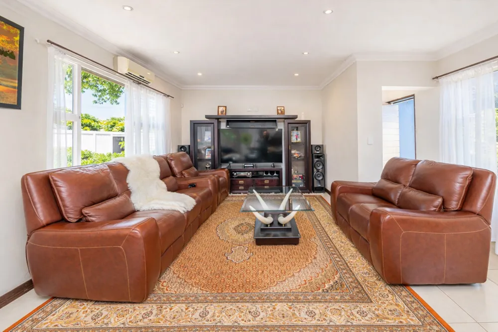 Security estate home for sale in The Meadows, Pretoria East - PT1733023 Security estate home for sale in The Meadows, Pretoria East - PT1733023