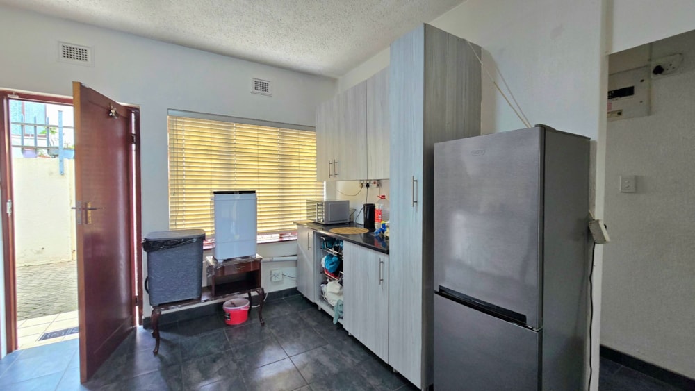 Double-storey apartment for sale in Margate - 1PSH1731940
