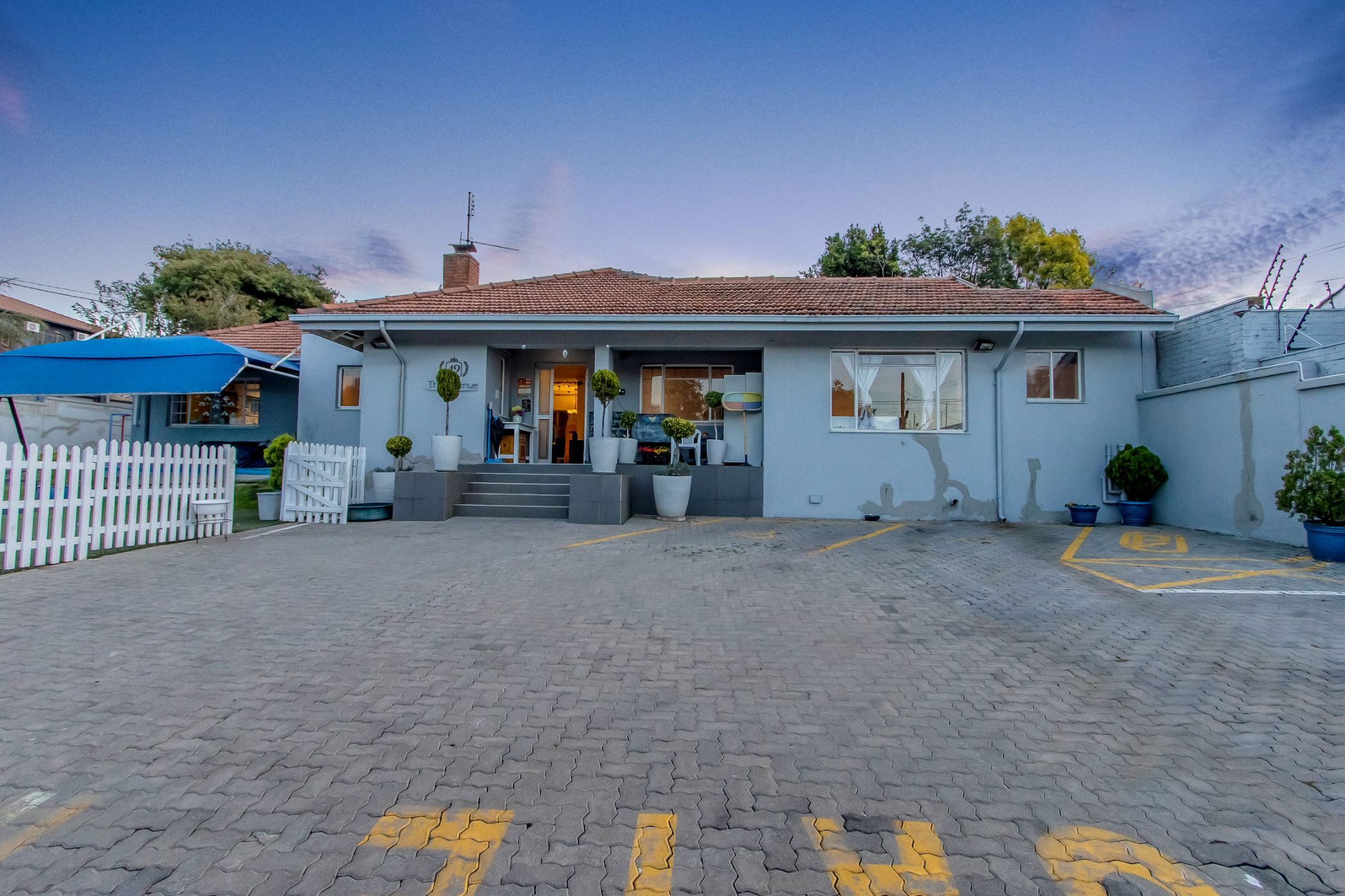 Commercial business for sale in The Gardens - HP1735414