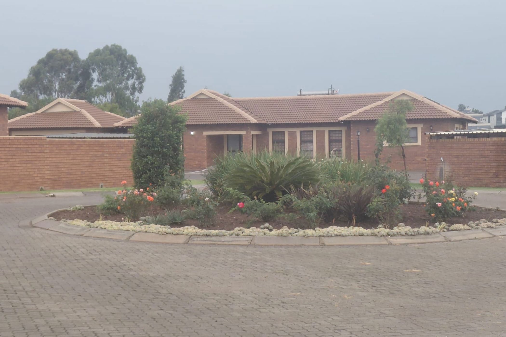 Townhouse to rent in Helderwyk Estate - 1BJ1732265