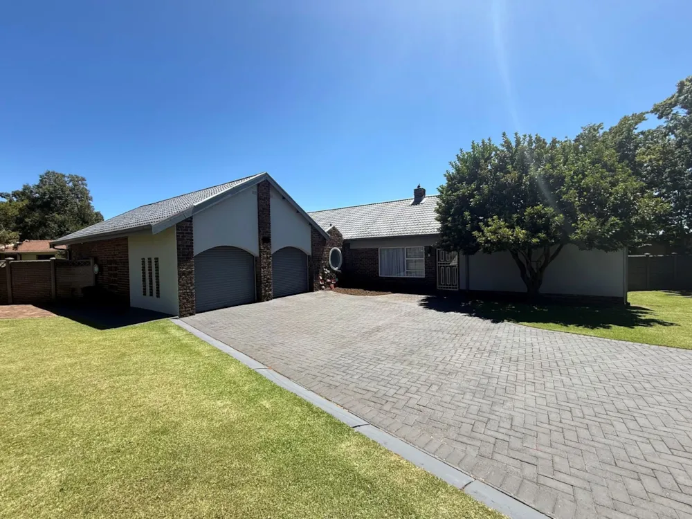 House for sale in De Bruin Park - 1EM1733071 House for sale in De Bruin Park - 1EM1733071