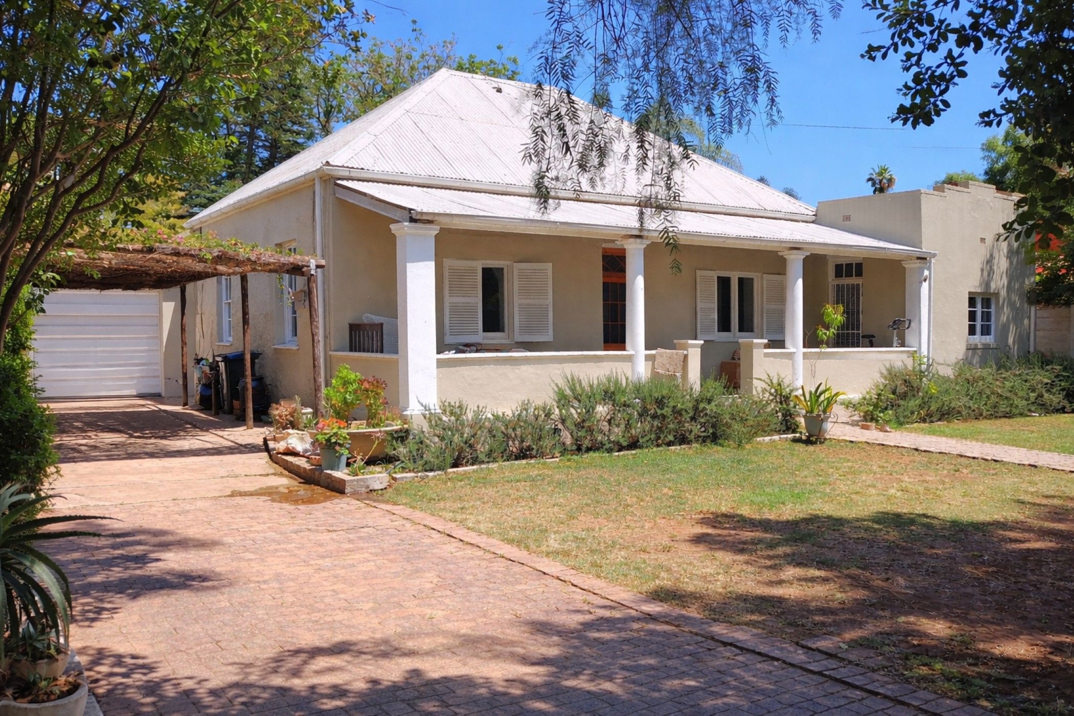 House for sale in Wesbank, Oudtshoorn - 1OU1733824
