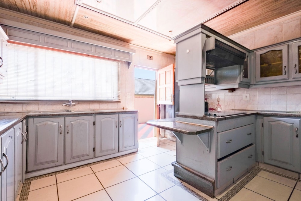 House for sale in Diepkloof - RDT1732357