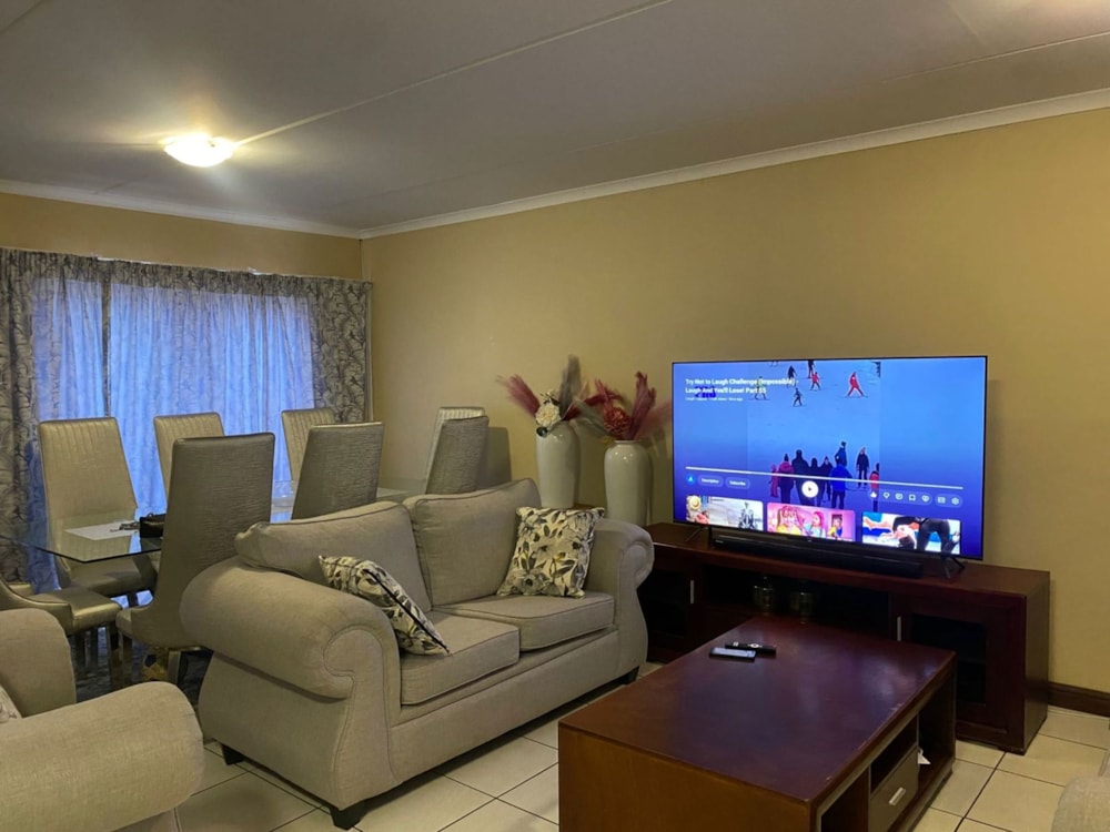 House for sale in Lourierpark - 1BX1735177