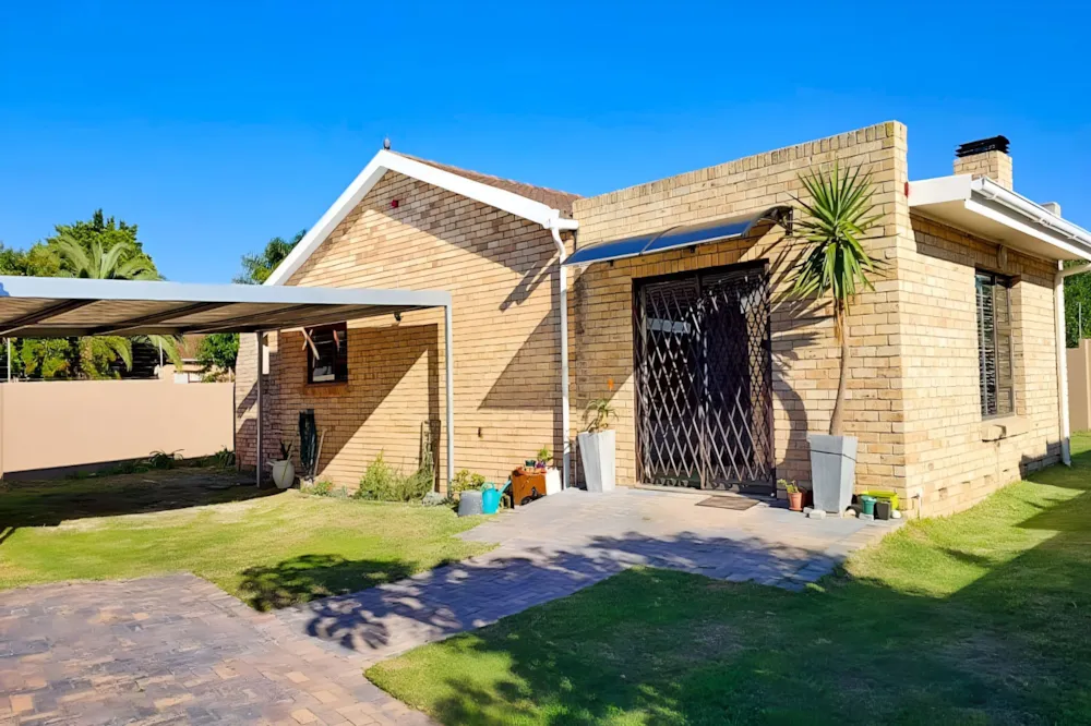 Townhouse let in Summerstrand - 1PLZ1616905 Townhouse let in Summerstrand - 1PLZ1616905