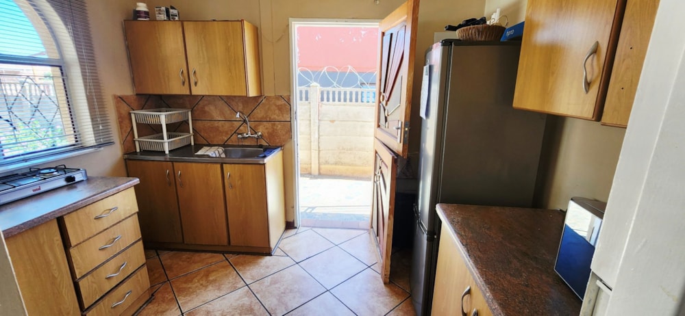 House for sale in Ipeleng - 1KJ1732228