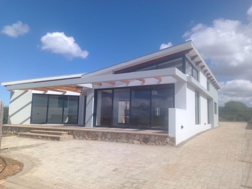 Beachfront villa for sale in Stilbaai West - 1SR1731097