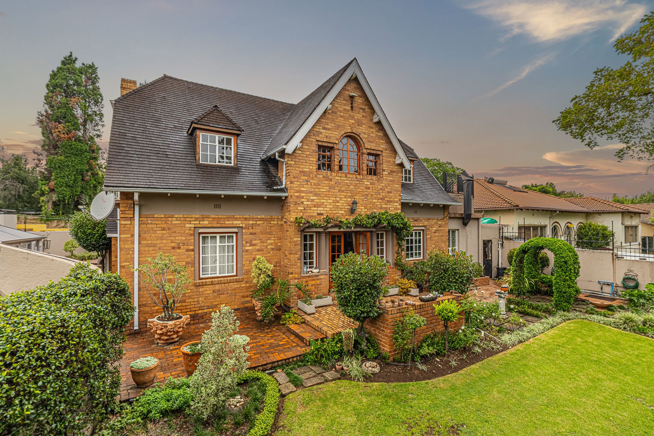 House for sale in Greenside, Johannesburg - HP1733716
