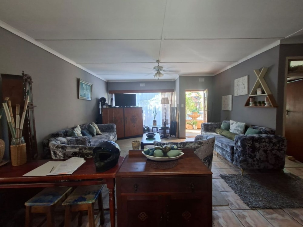 Townhouse for sale in Dagbreek, Welkom - 1WM1735507 Townhouse for sale in Dagbreek, Welkom - 1WM1735507