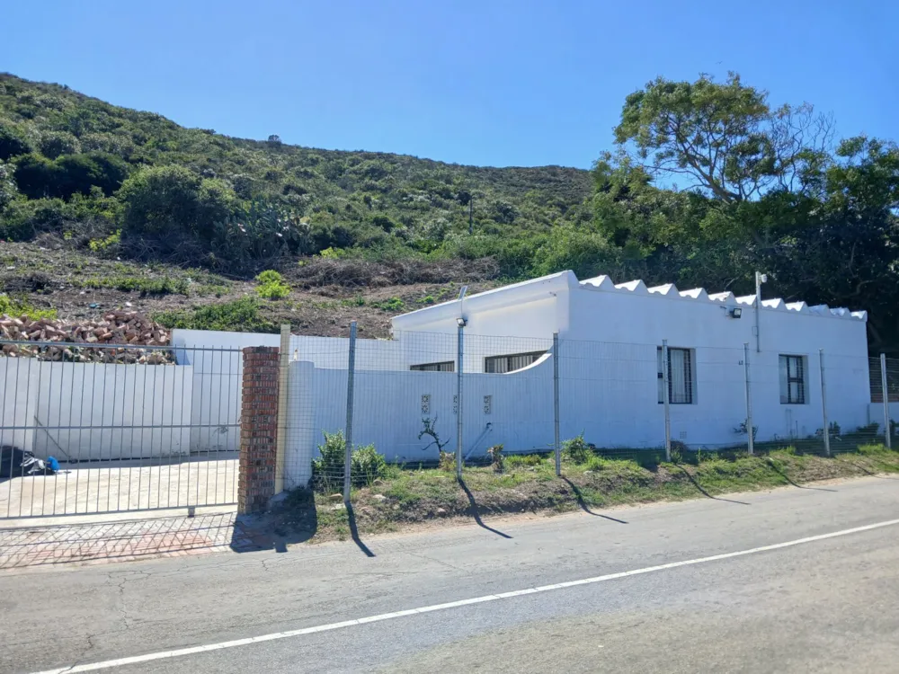 Cottage let in Bluewater Bay, Port Elizabeth, Gqeberha - 1PLZ1734258 Cottage let in Bluewater Bay, Port Elizabeth, Gqeberha - 1PLZ1734258
