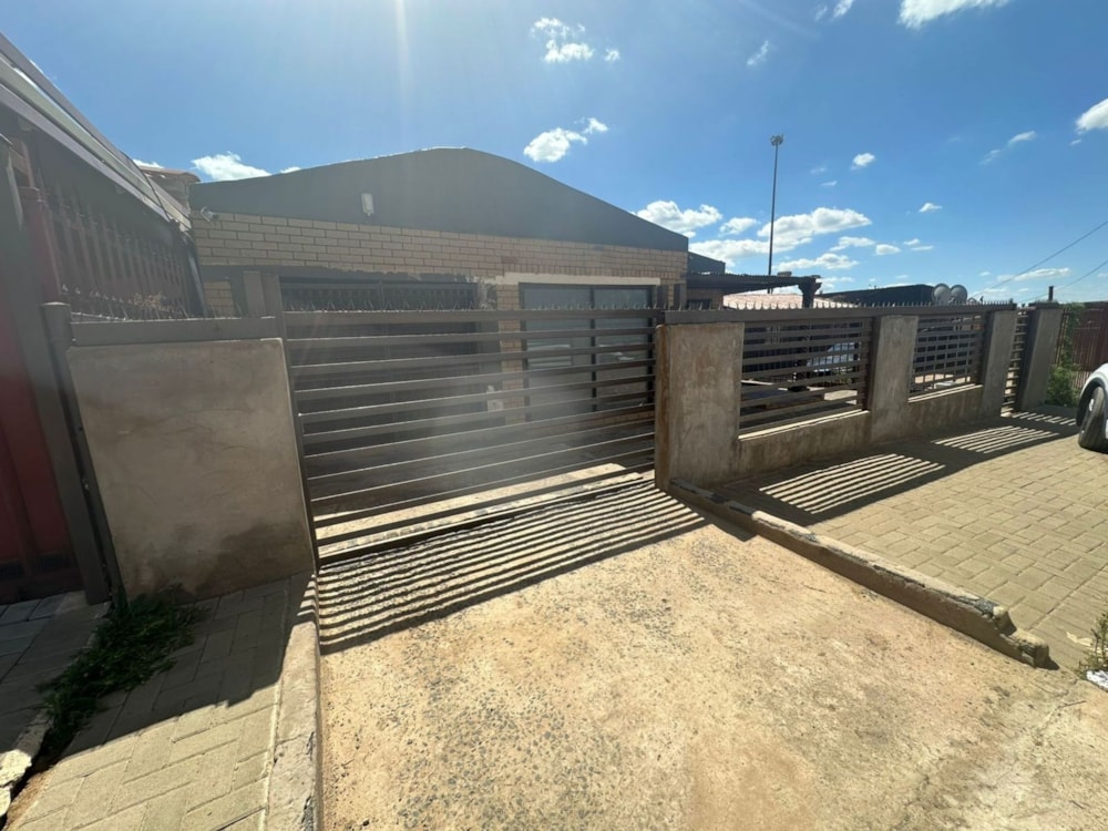 House for sale in Rocklands, Kagisanong - 1BX1733151