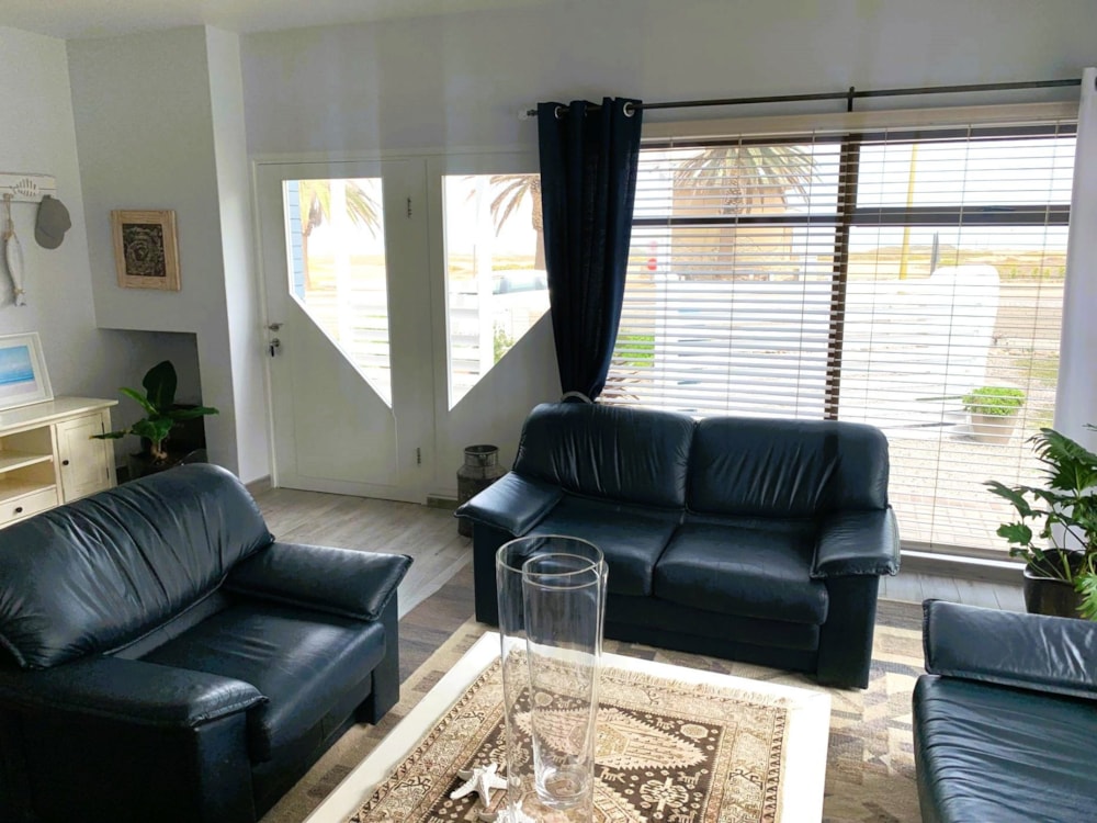 Beachfront villa for sale in Vineta, Namibia - 3NM1645389