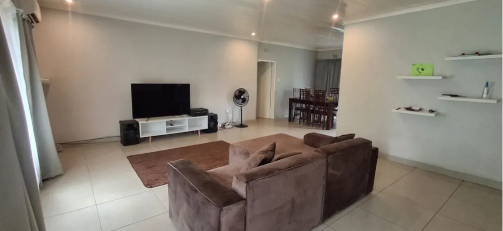 House let in Phalaborwa - 1PW1734287 House let in Phalaborwa - 1PW1734287