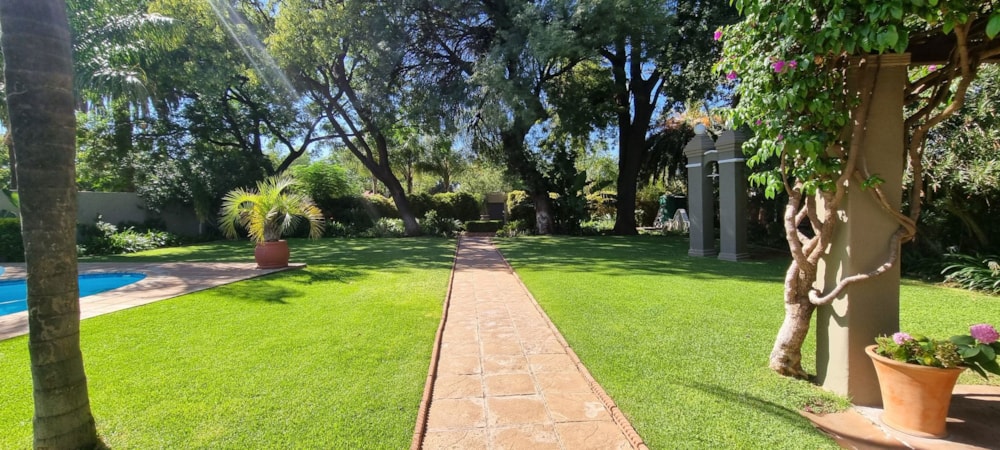 House for sale in Memorial Road Area - 1KJ1735636