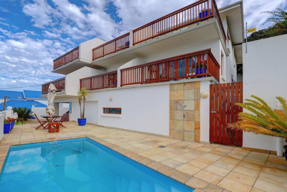 Double-storey house for sale in Mossel Bay Central - 1MB1654833