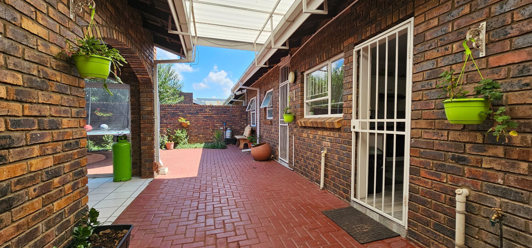 Townhouse for sale in Three Rivers North - 1VT1734160