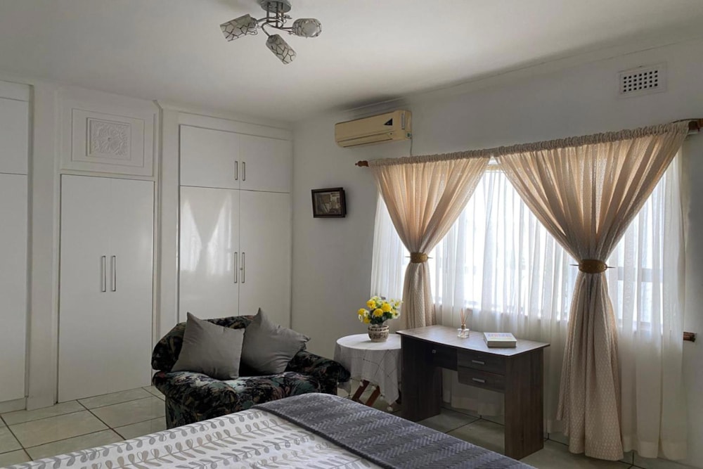 Cottage to rent in Sparks Estate - 1WP1728867