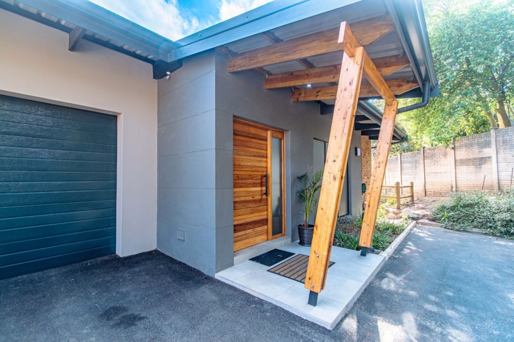 Townhouse for sale in Kloof - 1KF1733463