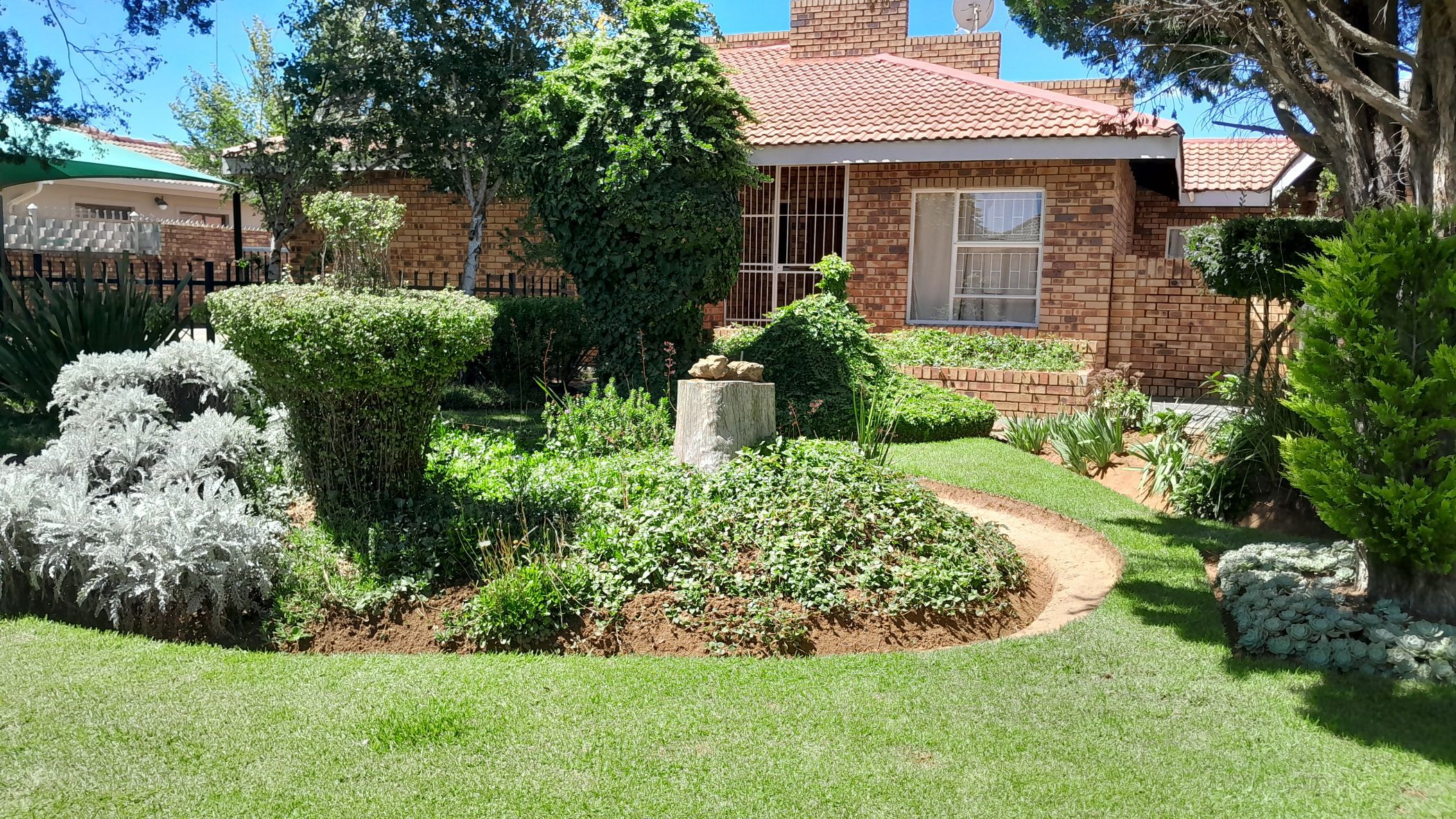 House to rent in La Provence - 1BTH1733018