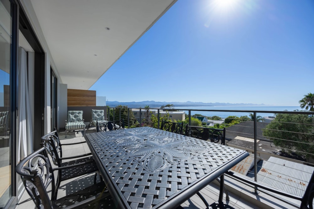 Apartment for sale in Plettenberg Bay Lower Central - 1KG1732278