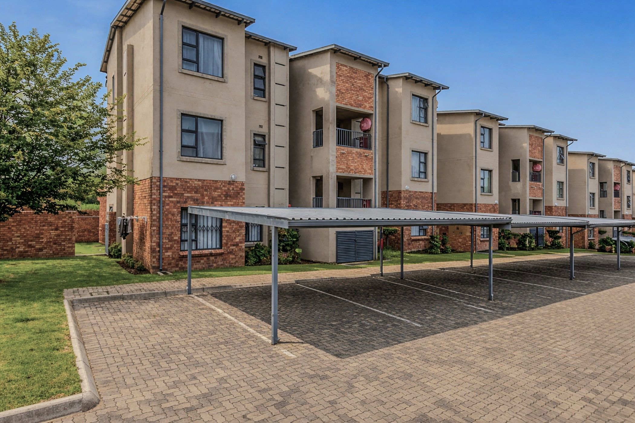 Apartment for sale in Wilgeheuwel - RAN1733093