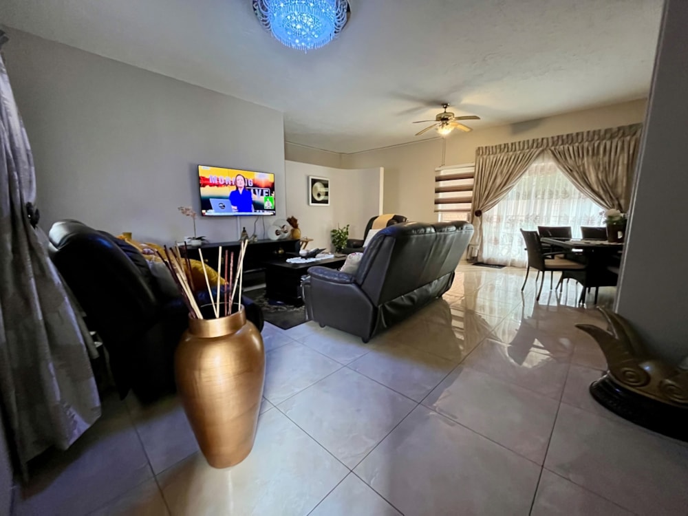 Apartment for sale in Vanderbijlpark CE 3 - 1VT1722588 Apartment for sale in Vanderbijlpark CE 3 - 1VT1722588