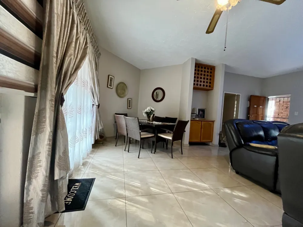 Apartment for sale in Vanderbijlpark CE 3 - 1VT1722588