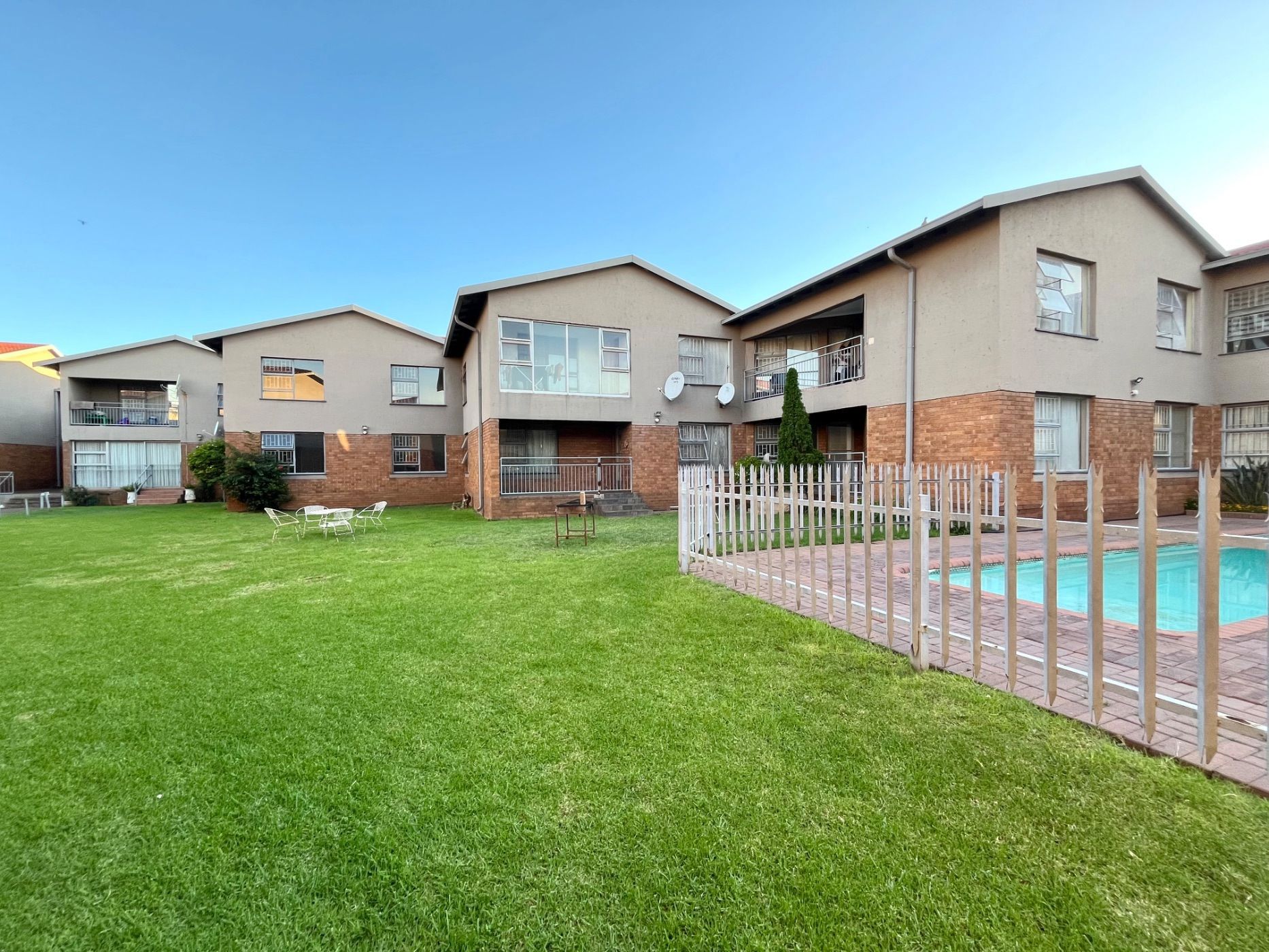 Apartment for sale in Vanderbijlpark CE 3 - 1VT1722588