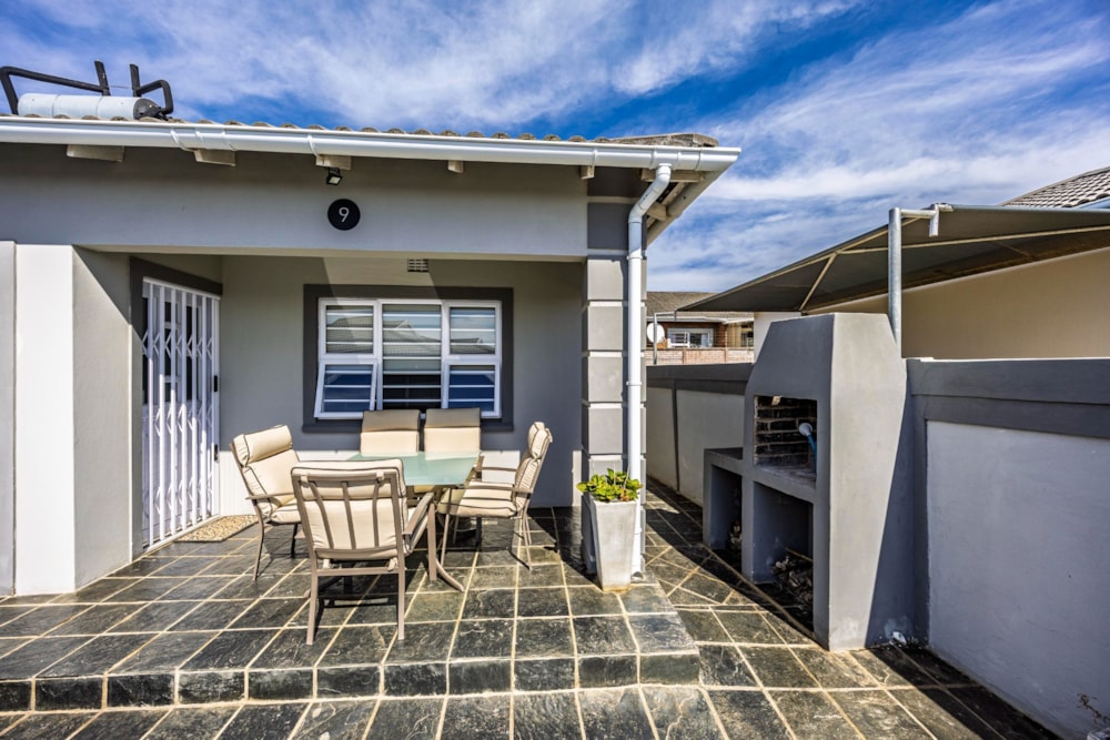House sold in Gonubie - 1EZ1733845