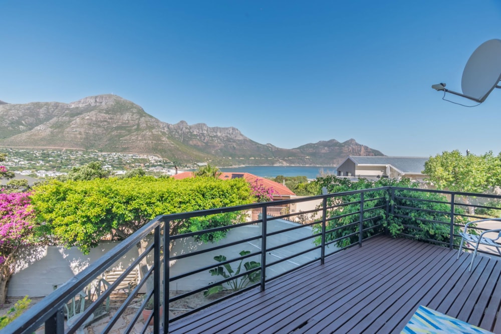 Security complex home for sale in Hout Bay - HOB1732840 Security complex home for sale in Hout Bay - HOB1732840