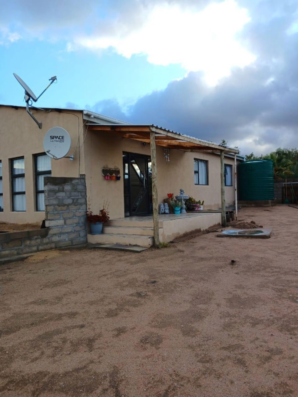 House for sale in Kamieskroon, Northern Cape - 1NA1734456