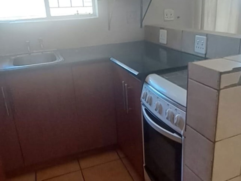 Garden apartment let in Onverwacht, Limpopo Province - 1ER1734804